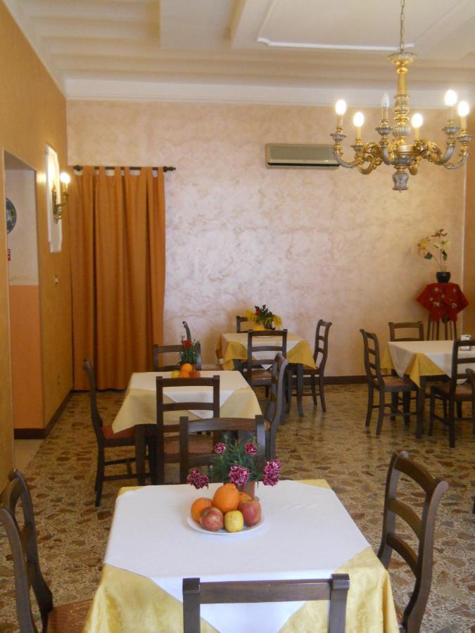 Antico Palazzo Bed & Breakfast Джардини Наксос Екстериор снимка