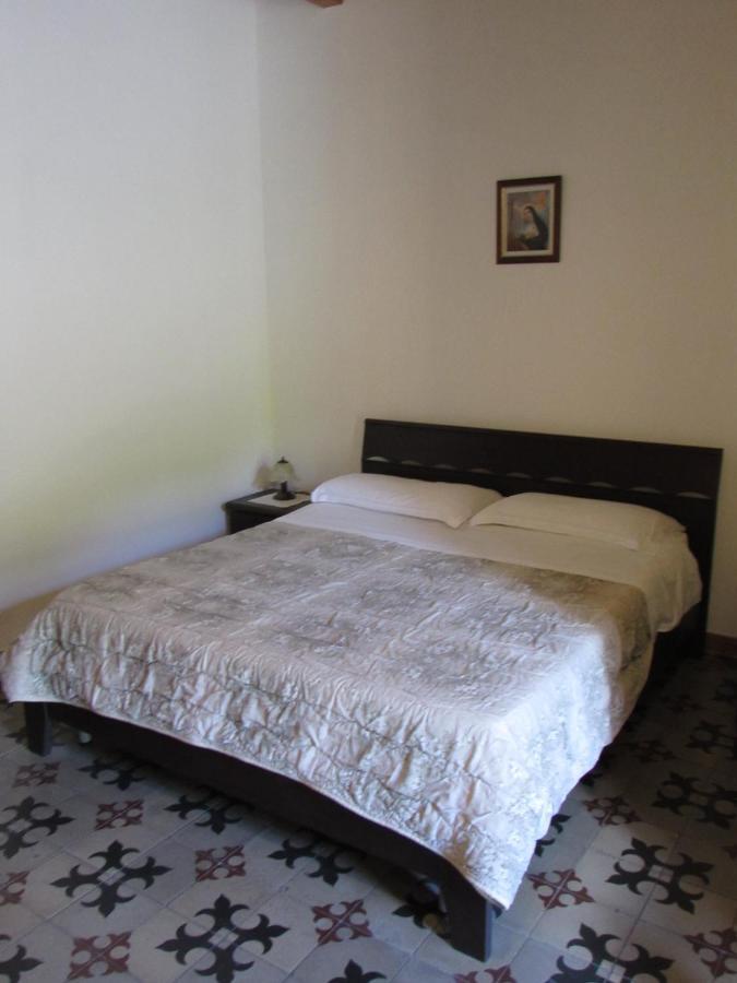 Antico Palazzo Bed & Breakfast Джардини Наксос Екстериор снимка