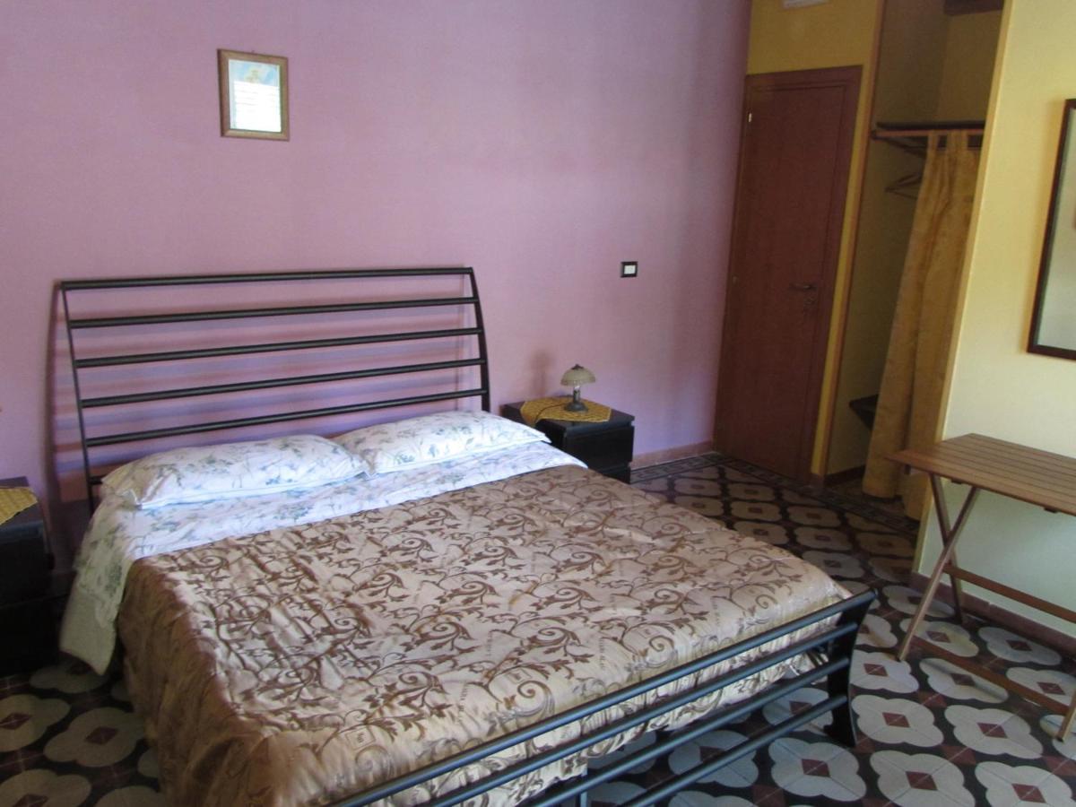 Antico Palazzo Bed & Breakfast Джардини Наксос Екстериор снимка